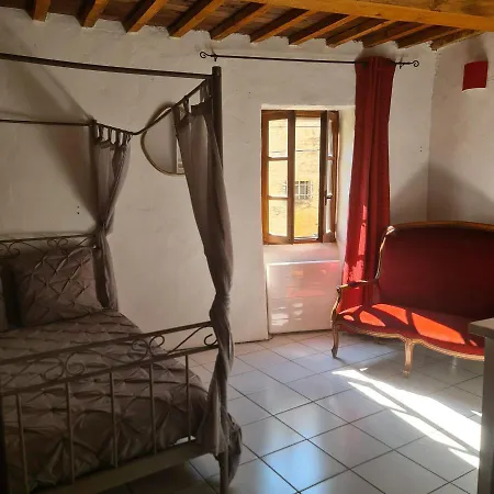 Holiday home Bord Du Gardon, Near Uzes And Pont Du Gard