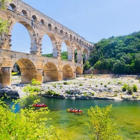 Bord Du Gardon, Near Uzes And Pont Du Gard 콜리아스