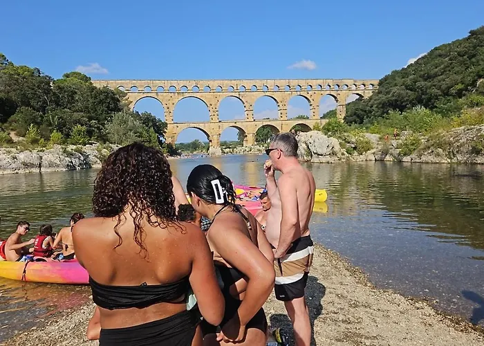 Bord Du Gardon, Near Uzes And Pont Du Gard בית נופש